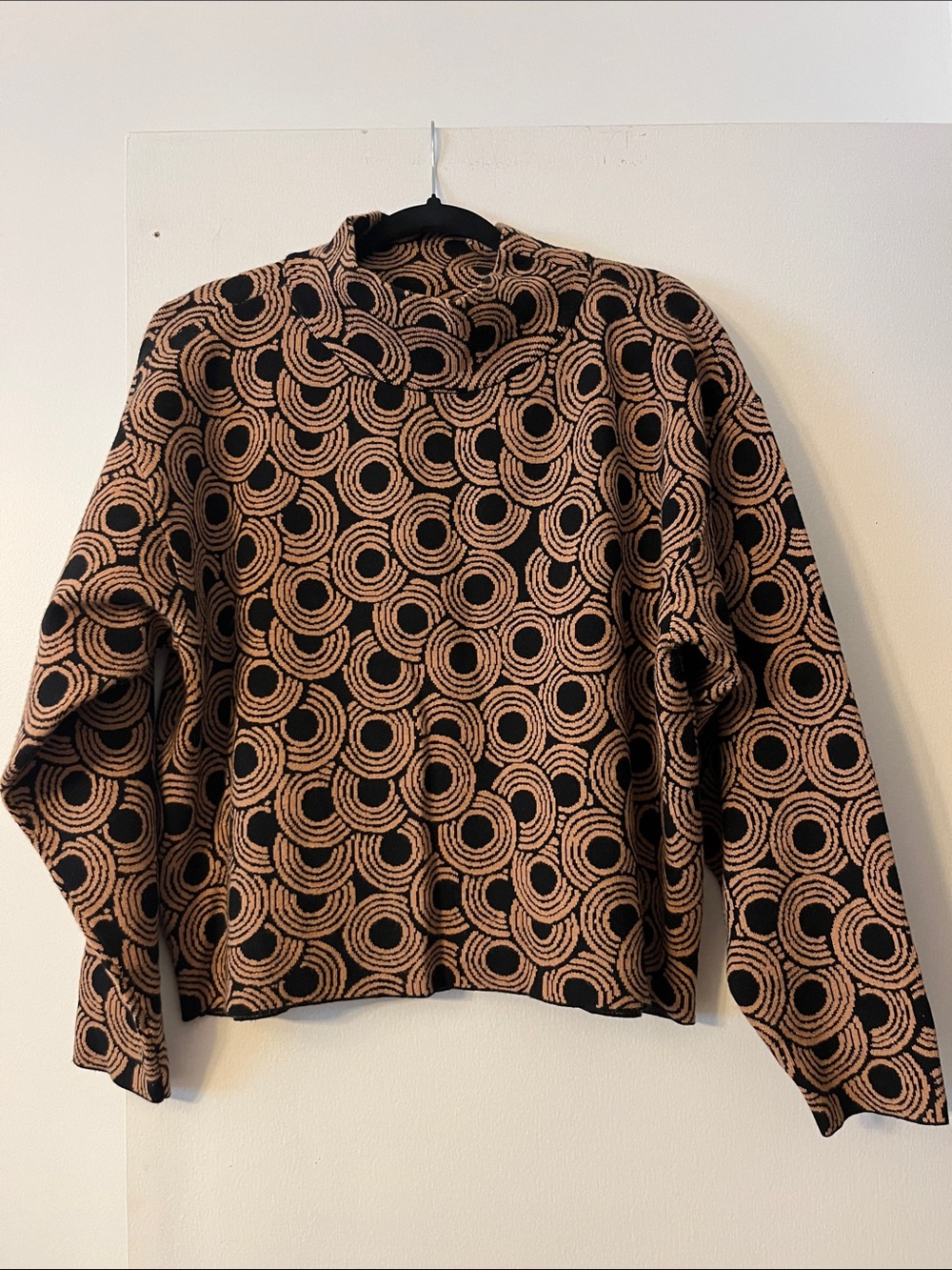 Maeve by Anthropologie Black & Tan Mock Neck Circle-Pattern Sweater